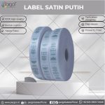 Satin putih